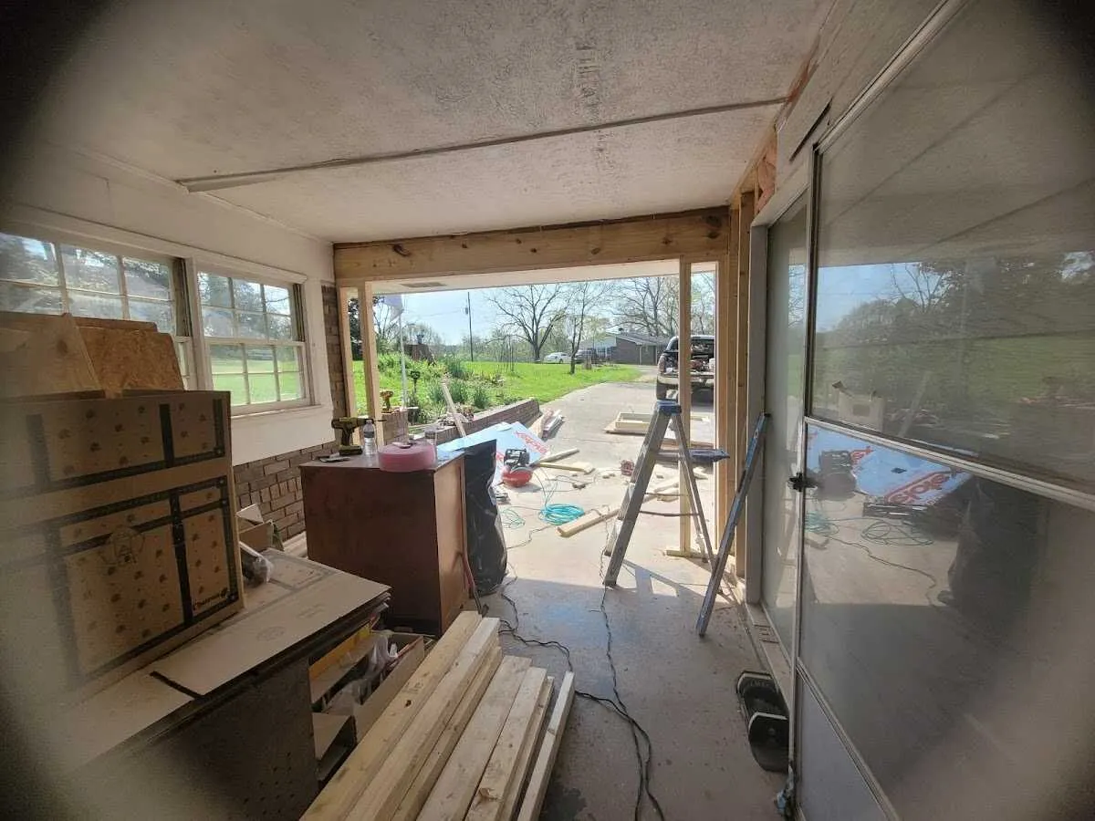 Air movers and dehumidifier for Drying & Dehumidification in Franklin Farm